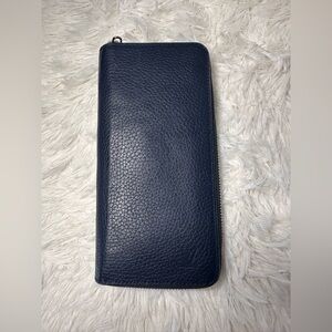 Louis Vuitton Taiga Zippy Vertical Organizer in Navy